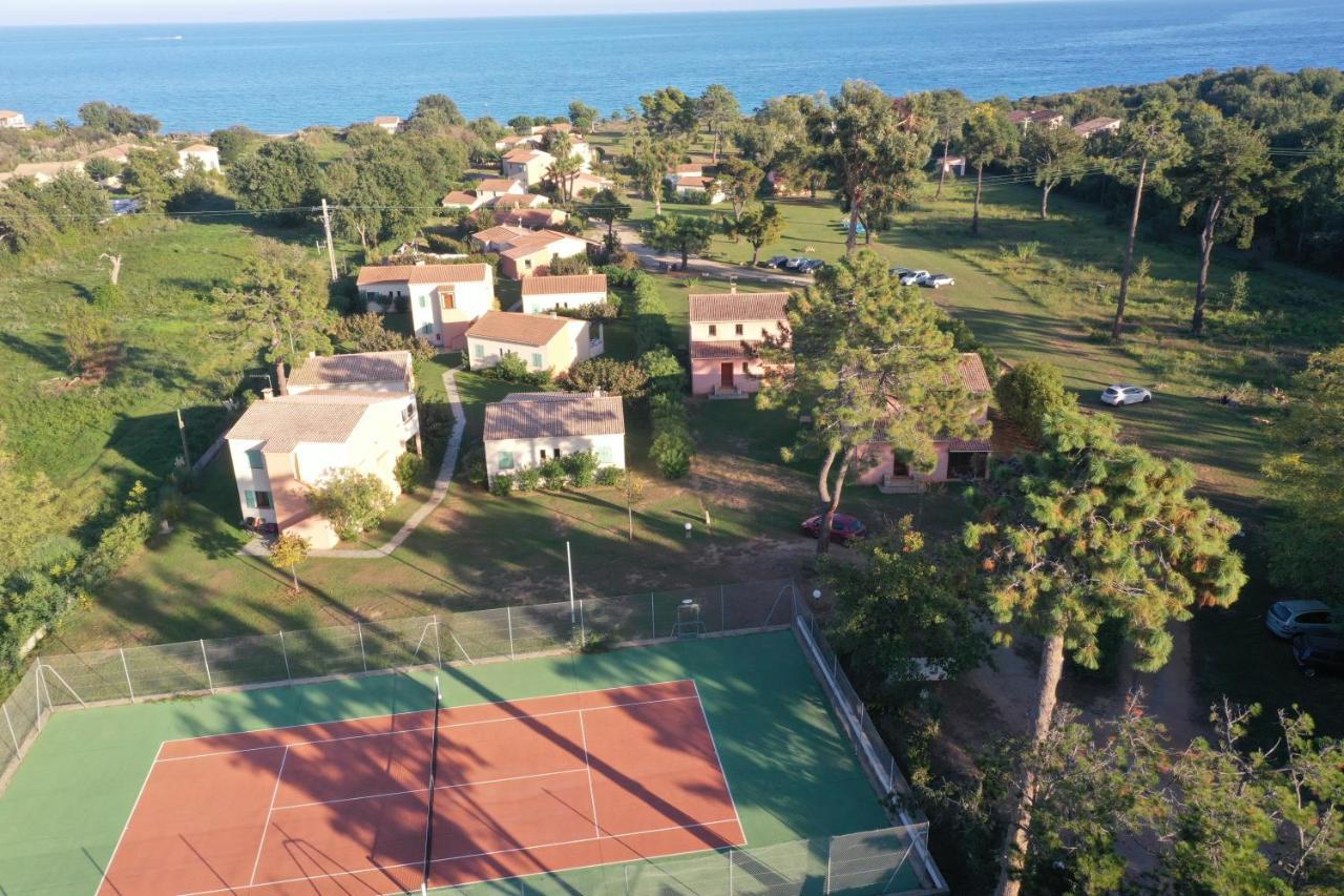 Pinea Mare Hotell Poggio Mezzana Exteriör bild